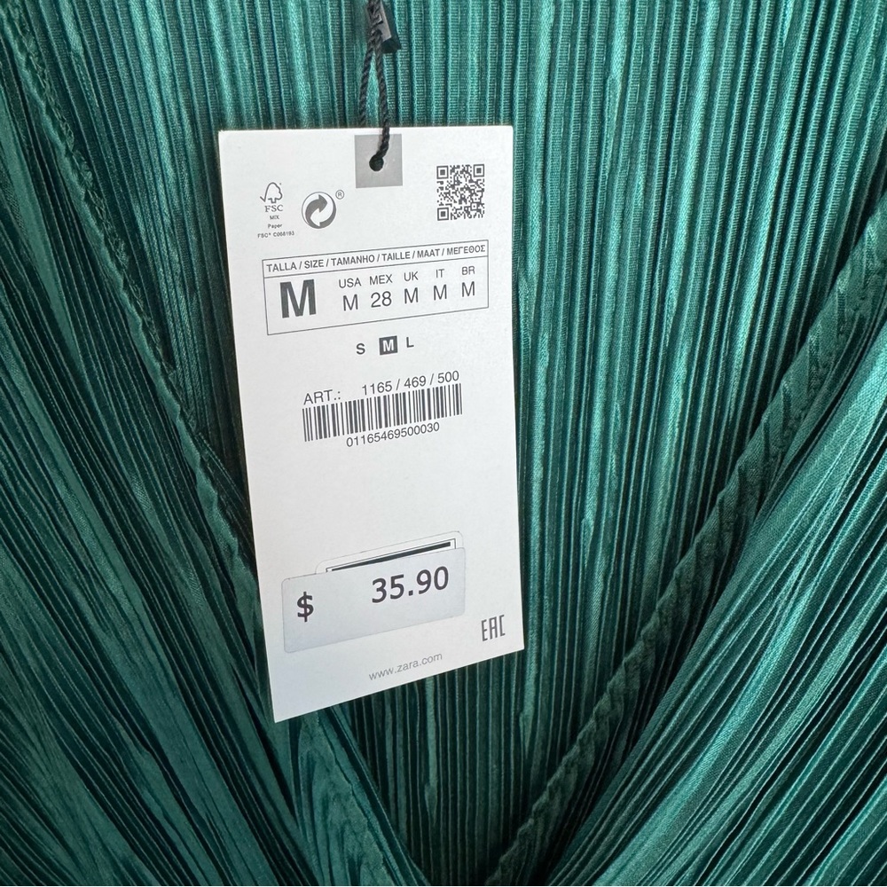 Zara Pleated Blouse in Green sz M NWT - Picture 6 of 7